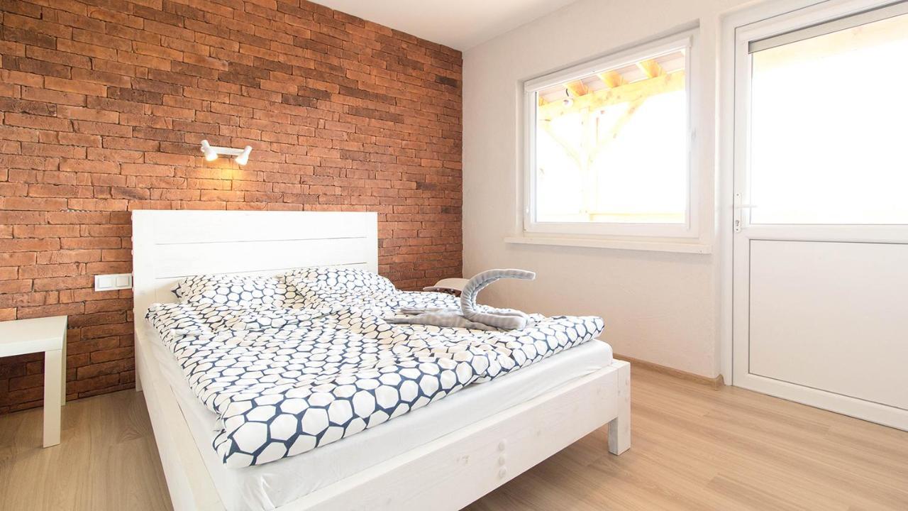 Zlociste Zacisze Bed & Breakfast Bobolin Exterior foto